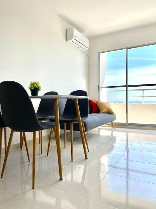 En Apartment *